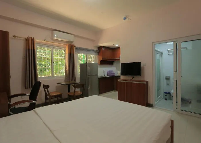 Rujia Condotel Corp. Hotel *